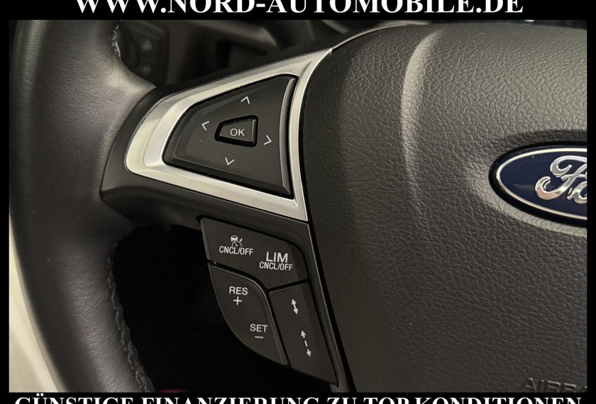 Ford Mondeo Mondeo Lim. 2.0 EB Titanium *LEDER*ACC*PANO*LED*