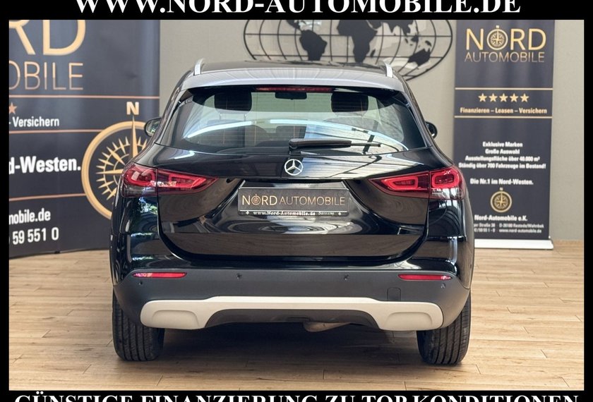 Mercedes-Benz GLA 180 GLA 180 d Style LED*AHK*Kamera*Ambiente*EasyPack