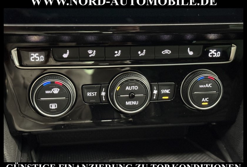 Volkswagen Passat Passat Lim. 2.0 TSI DSG Elegance Leder/Matrix/18