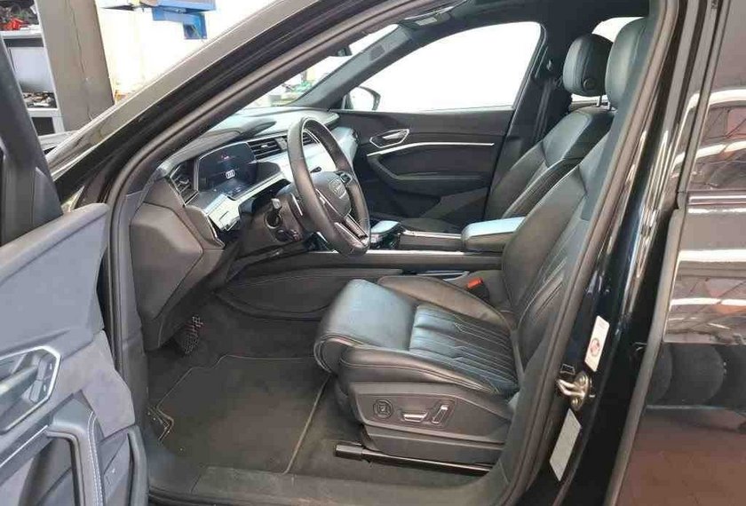 Audi e-tron e-tron S QU.Pano/AHK/Kamera/22/B&O/Matrix/UPE120