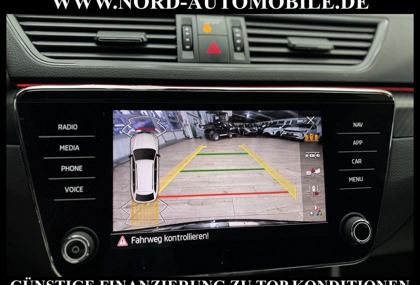 Skoda Superb Superb Combi Sportline 2.0 TSI DSG Kamera/ACC/19