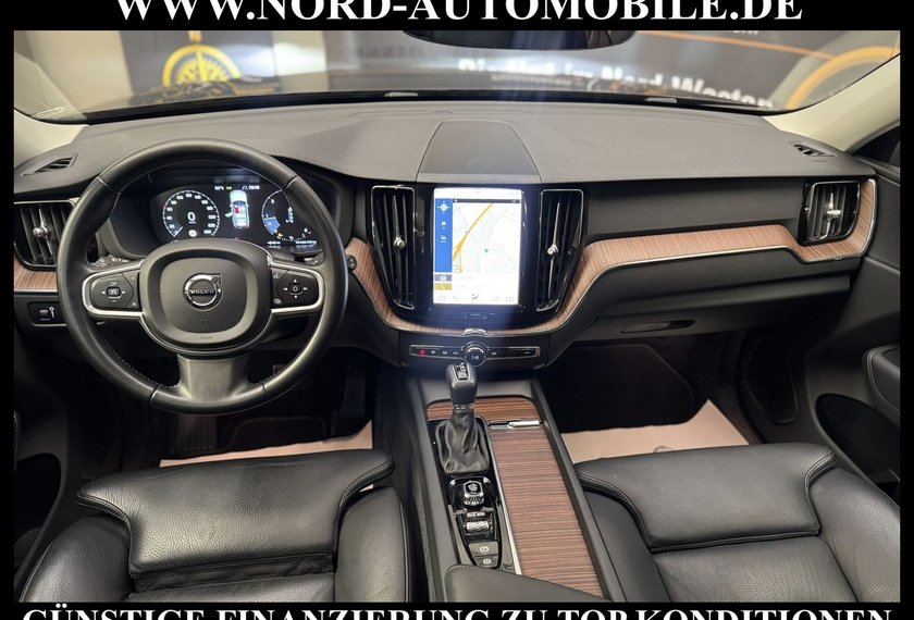 Volvo XC60 XC60 D4 Momentum *ACC*LEDER*KAM*LED*BLIS*19ZOLL*