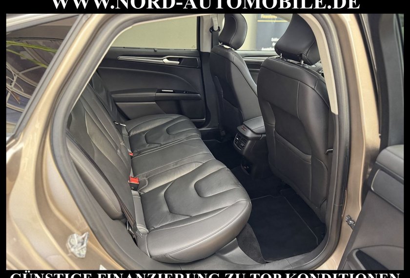 Ford Mondeo Mondeo Lim. 2.0 EB Titanium *PANO*LEDER*ACC*LED*