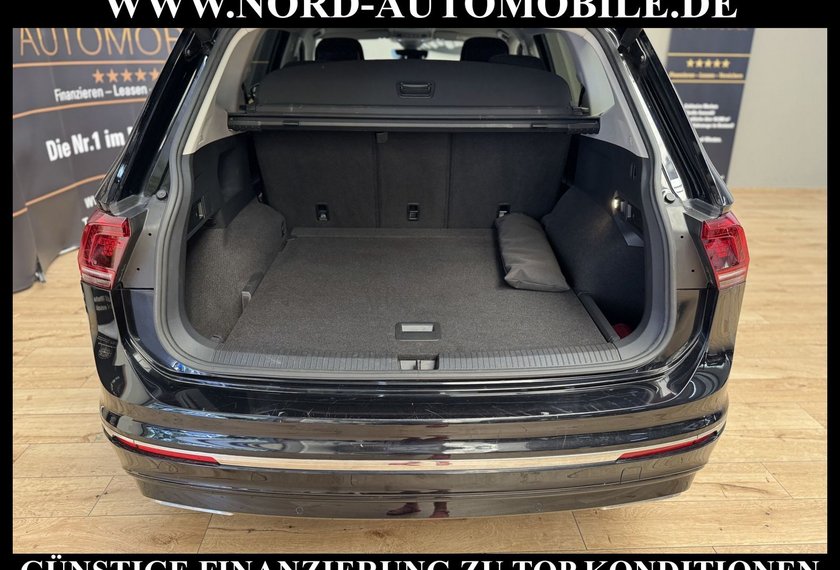 Volkswagen Tiguan Allspace Tiguan Allspace R-Line 4MOT 2.0 TDI DSG AHK/Dig.