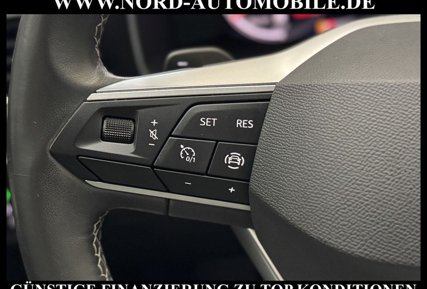 Seat Leon Leon 1.0 eTSI DSG Style *LED*Navi*Kamera*Virtual