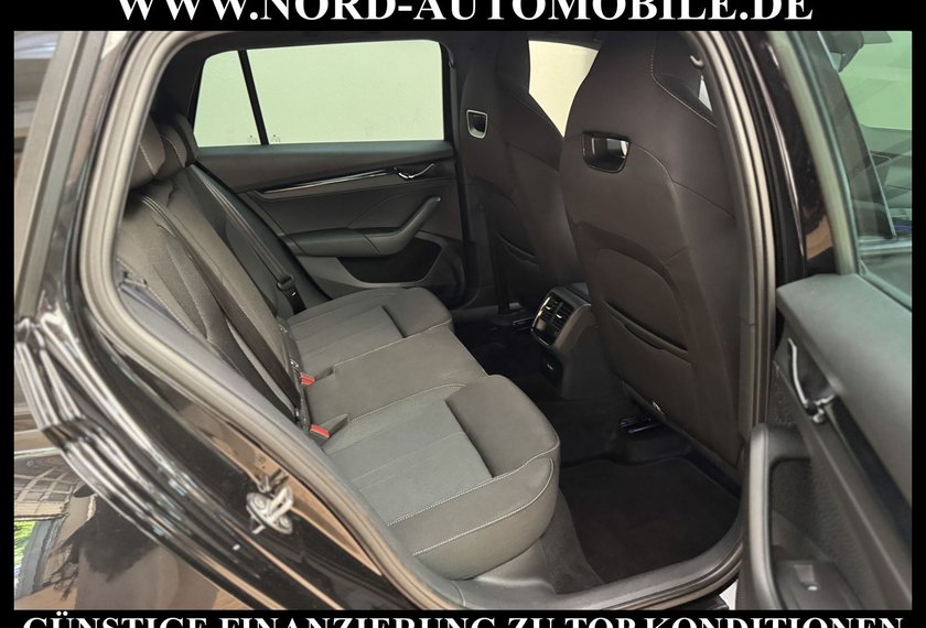 Skoda Octavia Octavia Combi Sportline 2.0 TDI DSG HeadUp/AHK/