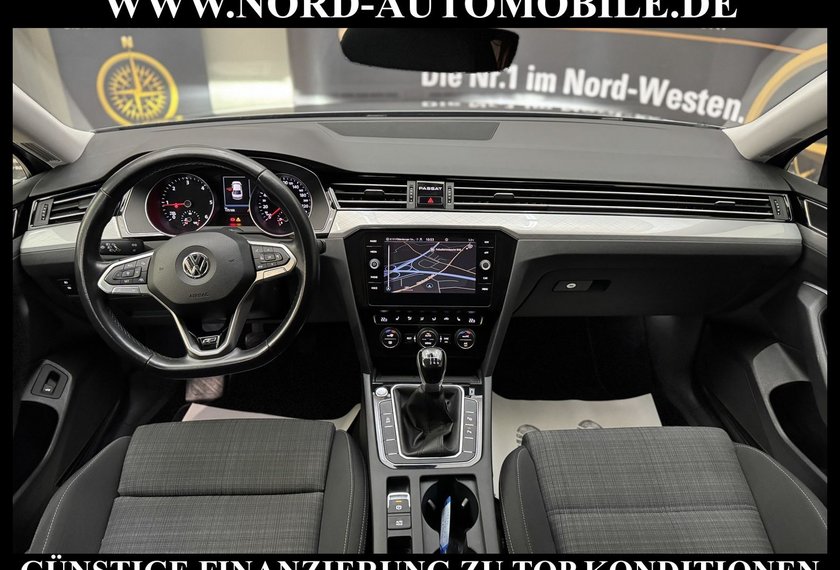Volkswagen Passat Passat Limo 2.0 TDI R-Line AHK/Navi/LED/18
