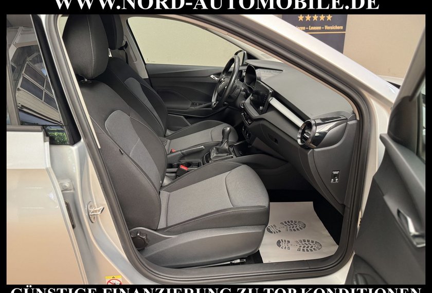 Skoda Fabia Fabia Ambition 1.0 MPI LED/Klima/Spurhalte/PDC