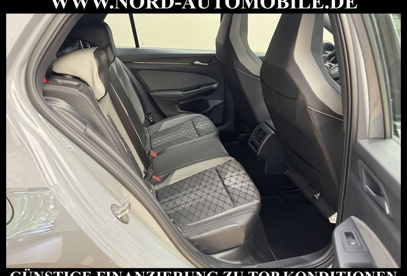 Volkswagen Golf Golf R-Line Black Style 1.5 eTSI DSG Pano/Kamera
