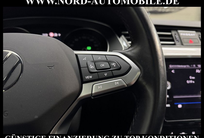 Volkswagen Passat Variant Passat Variant R-Line 2.0 TDI DSG Pano/Kamera/