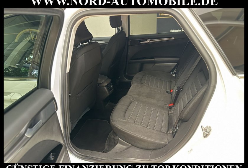 Ford Mondeo Mondeo Turnier 2.0 EB Titanium *LED*AHK*ACC*KAM*