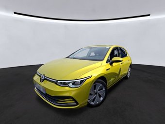 Volkswagen Golf Golf Style 1.5 eTSI DSG Kamera/Navi/LED/17
