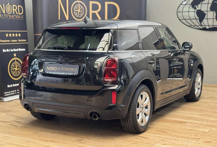 MINI Cooper Countryman Cooper Countryman S ALL4 Essential Trim *LED*NAV