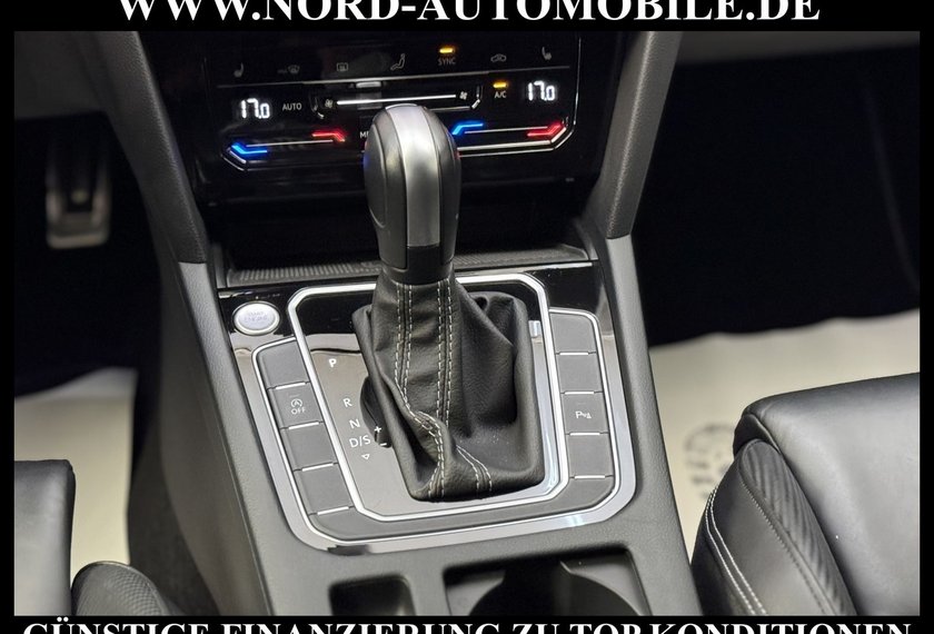 Volkswagen Passat Variant Passat Variant R-Line 2.0 TDI DSG Leder/18/Dig.C