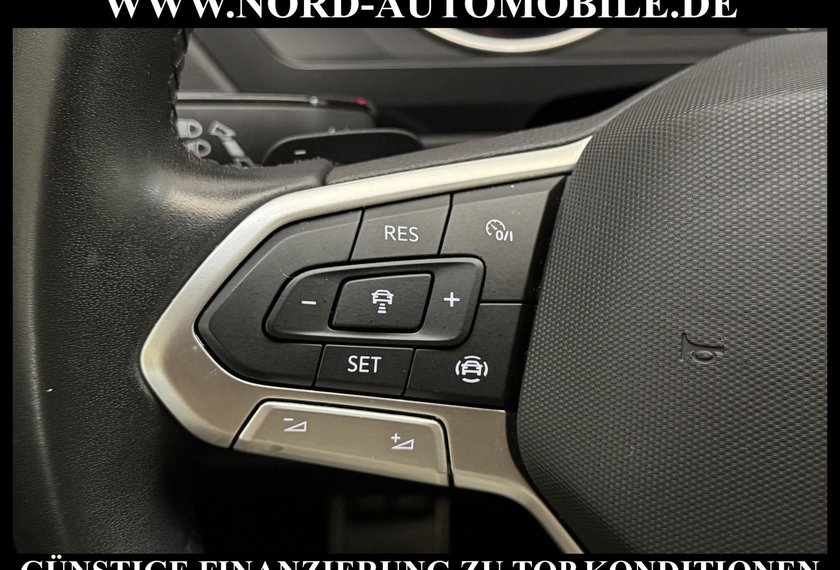 Volkswagen Tiguan Tiguan 2.0TDI Life Urban Sport DSG Navi/LED/19