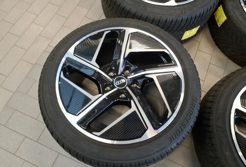 Audi RS e-tron GT RS e-tron GT RS-Design/Keramik/Wärmepumpe/21/