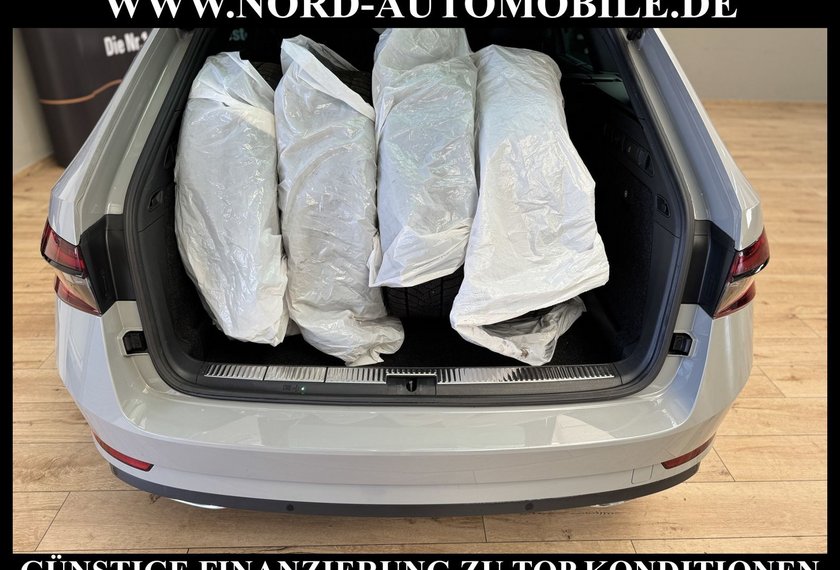 Skoda Superb Superb Combi Sportline 2.0 TDI DSG *AHK*ACC*VIRT