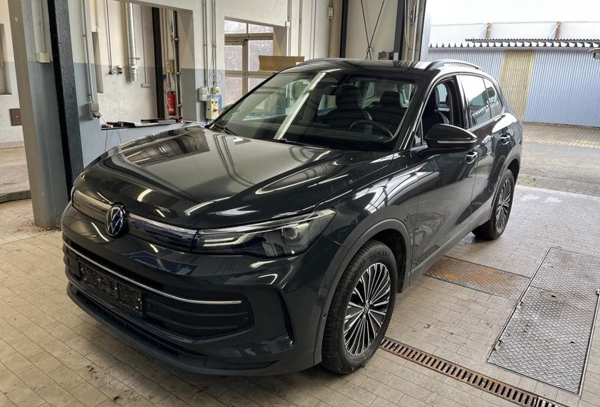 Volkswagen Tiguan Tiguan Life 2.0 TDI 4-MOT DSG*AHK*18Z*DCC*UPE:56