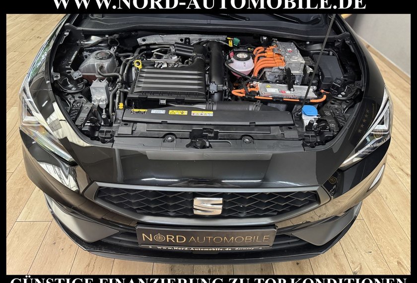 Seat Leon Leon FR Plus 1.4TSI e-HYBRID DSG Leder/Pano/18 S