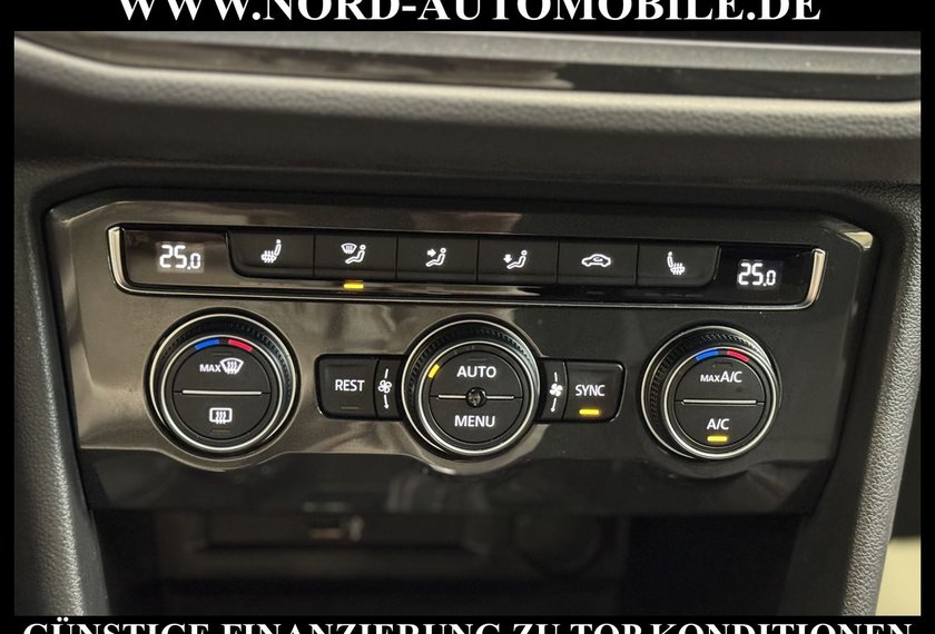Volkswagen Tiguan Tiguan R-Line 4MOT 2.0 TSI DSG Dig.Cockpit/Navi/