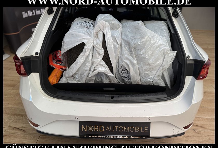 Seat Leon Leon SP Style 2.0 TDI DSG Navi/LED/ACC/Kamera