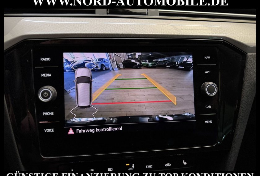 Volkswagen Passat Variant Passat Variant R-Line 2.0 TDI Kamera/Navi/LED
