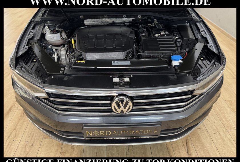 Volkswagen Passat Passat Lim. 2.0 TSI DSG Elegance Leder/Matrix/18
