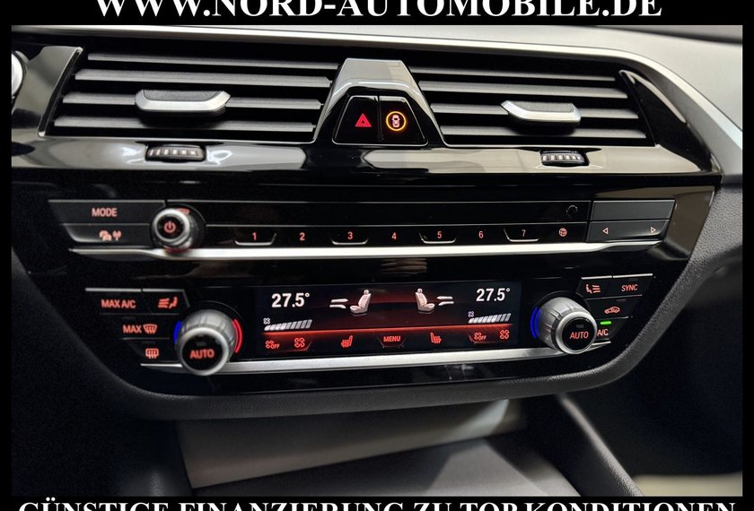 BMW 520 520 d Touring xDrive *LED*StHz*AHK*Luft*ParkAss*