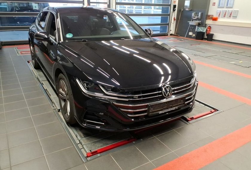 Volkswagen Arteon Arteon Shooting Brake R-Line 1.4 TSI eHybrid
