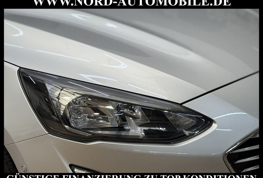 Ford Focus Focus Turnier 1.5 EB Titanium *LED*AHK*KAM*SHZ*