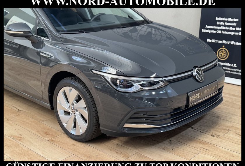 Volkswagen Golf Golf Style 1.5 eTSI DSG Navi/LED/PDC/ACC