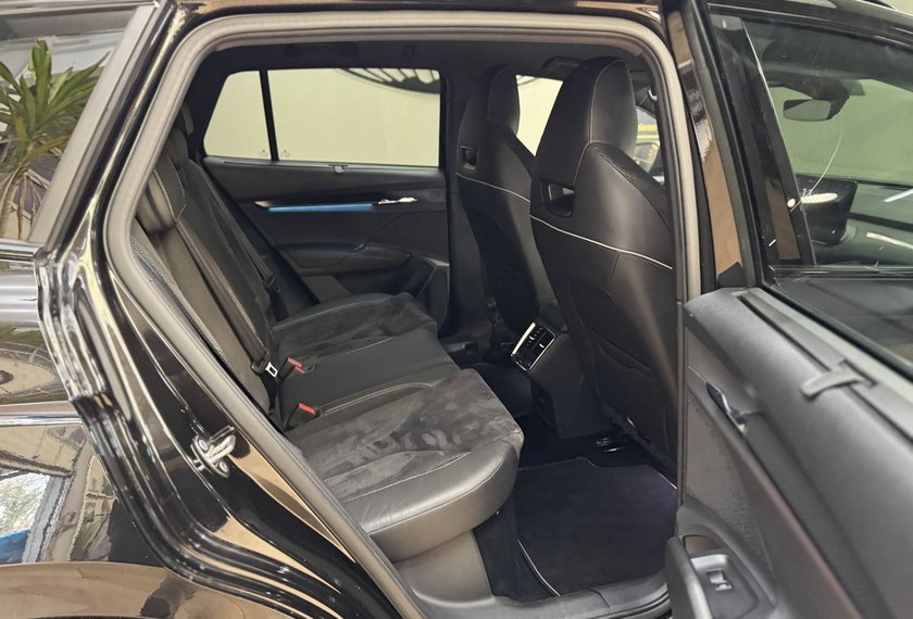 Skoda Enyaq Enyaq iV 80 x Sportline Matrix/21/Leder/Kamera