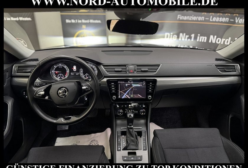 Skoda Superb Superb Combi Style 2.0 TDI DSG Pano/AHK/Kamera/