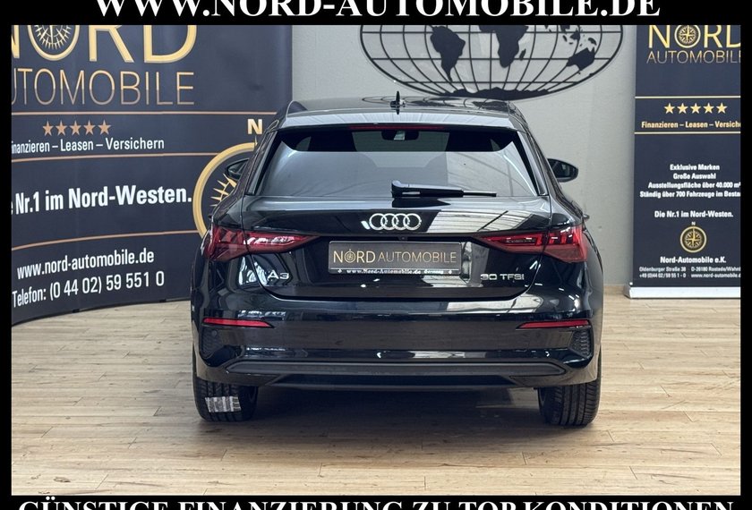 Audi A3 A3 Sportback 30 TFSI S-Tronic S-Line Kamera/LED