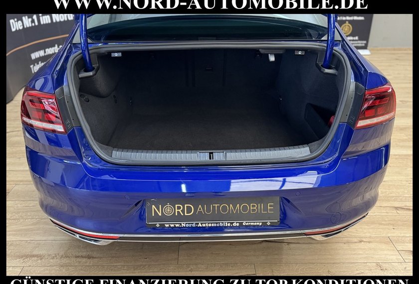 Volkswagen Passat Passat Lim. 2.0 TDI DSG R-Line Dig.Cockpit/StHz/