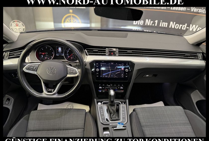 Volkswagen Passat Variant Passat Variant 2.0 TDI R-Line Pano/StHz/Kamera