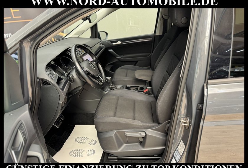 Volkswagen Touran Touran 1.5 TSI DSG R-Line Kamer/AHK/Navi/LED/18