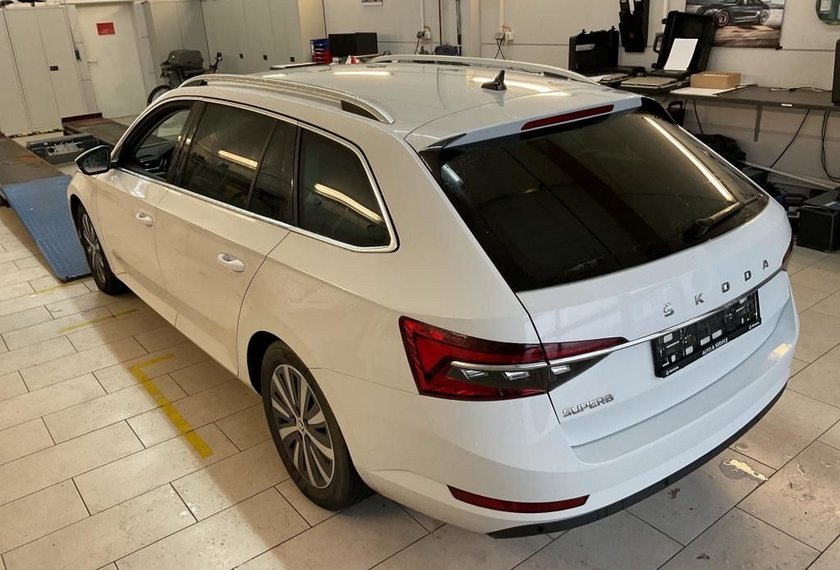 Skoda Superb Superb Combi Style 2.0 TDI DSG Navi/LED/Virt.Coc