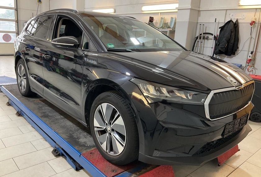 Skoda Enyaq Enyaq iV 60 Loft Pano/Kamera&amp;Navi/LED/19