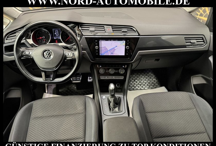 Volkswagen Touran Touran 1.5 TSI DSG R-Line Kamer/AHK/Navi/LED/18