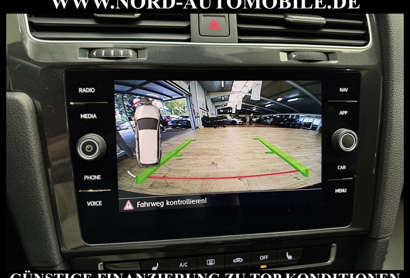 Volkswagen Golf Golf VII Variant 2.0 TDI DSG Comfortline AHK*KAM
