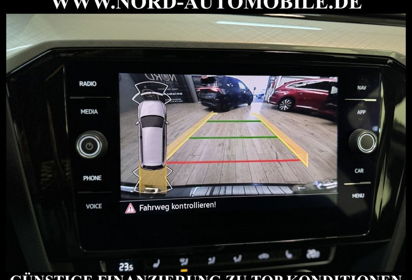 Volkswagen Passat Variant Passat Variant Business 2.0 TDI Kamera/AHK/Navi/