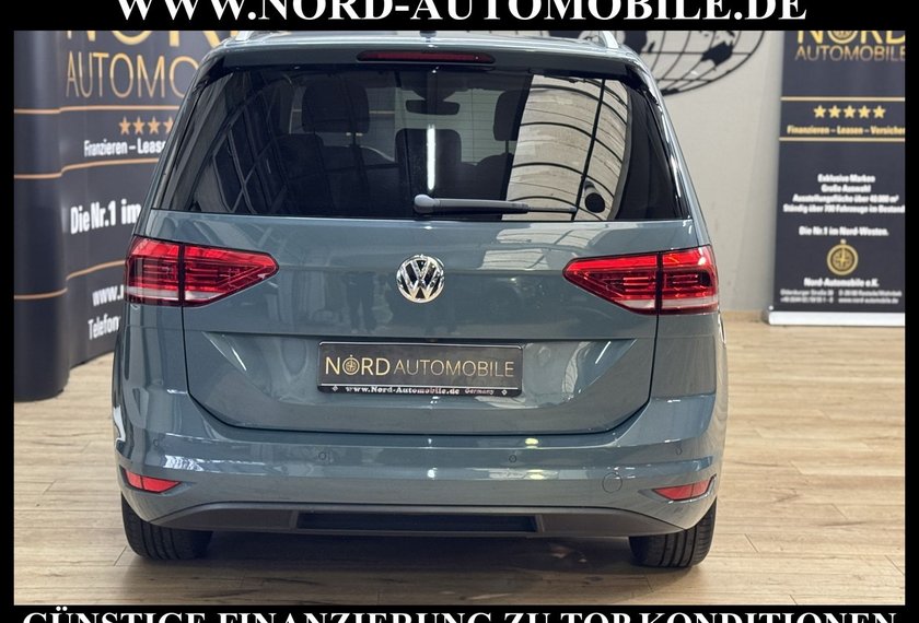 Volkswagen Touran Touran IQ.Drive 1.6 TDI DSG 7-Sitzer/Navi/Kamera