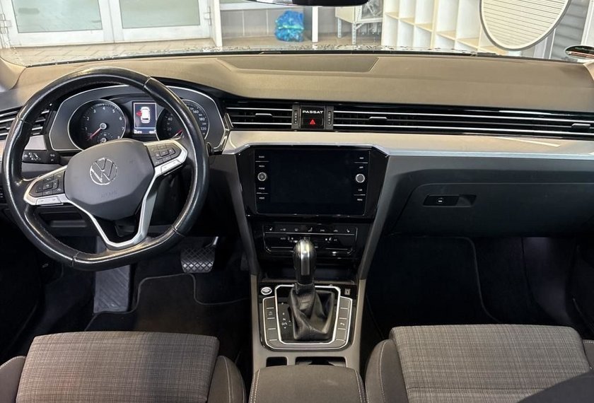 Volkswagen Passat Variant Passat Variant Business 1.5 TSI DSG Kamera/Navi/