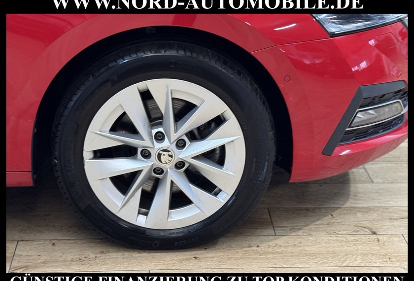 Skoda Octavia Octavia iV Combi Style 1.4 TSI DSG Pano/HeadUp/