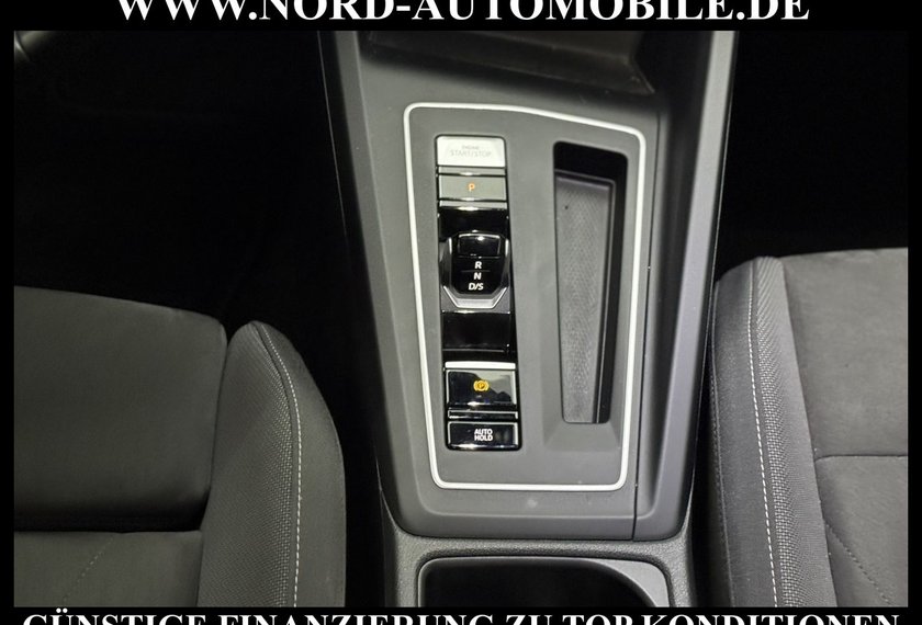 Volkswagen Golf Golf Life 2.0 TDI DSG Kamera/Navi/LED/17/