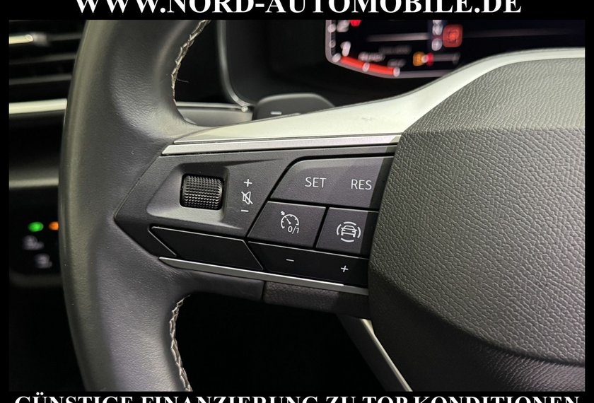 Seat Leon Leon Style 2.0 TDI DSG Navi/LED/APS