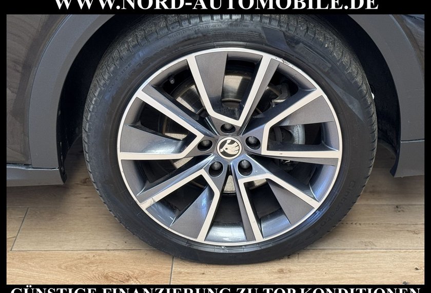 Skoda Octavia Octavia Scout Combi 2.0 TDI DSG AHK/Head-Up/18