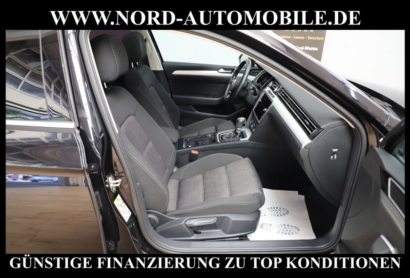 Volkswagen Passat Variant Passat Variant Comfortline 1.6 TDI DSG*Pano*Navi