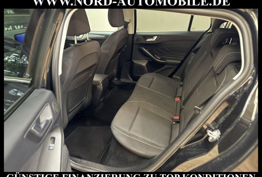 Ford Focus Focus Turnier 1.5 Eco Titanium *AHK*ACC*LED*B&amp;O*